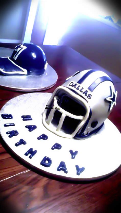 Football Helmet Cake - CakeCentral.com