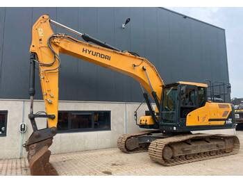 Hyundai HX 220 L For Sale Crawler Excavator 59900 EUR 7286755