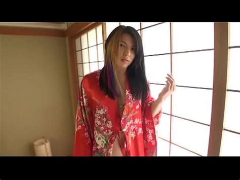 AEW Hikaru Shida Stripping To Bikini And Putting Lotion On Body NON NUDE XVIDEOS