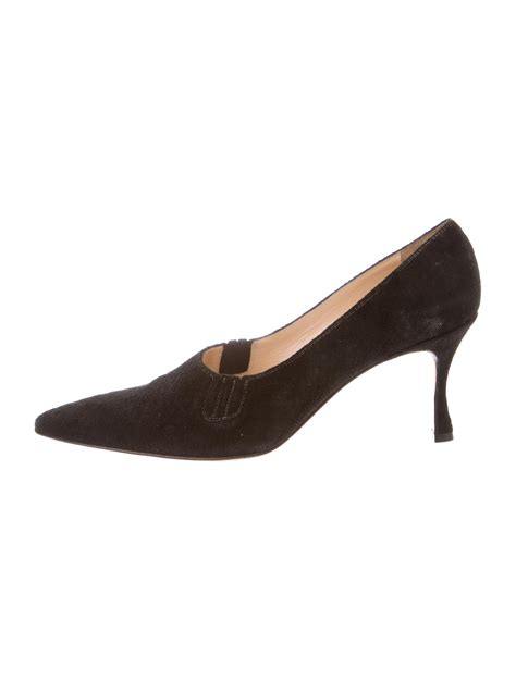 Manolo Blahnik Suede Pointed Toe Pumps Shoes Moo55419 The Realreal