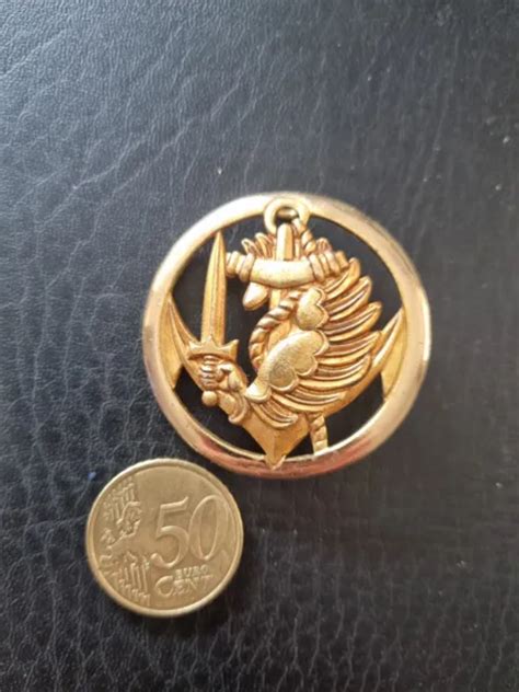 INSIGNE MILITAIRE DE béret parachutistes Fabrication Coinderoux EUR 7