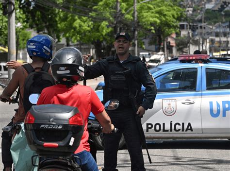 Mega Operação Policial Deixa Mais De 20 Mil Estudantes Sem Aula No Rio