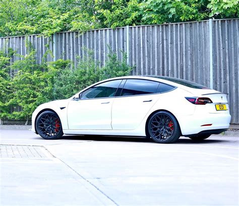 Tesla Model 3 White Vossen HF 2 Wheel Front