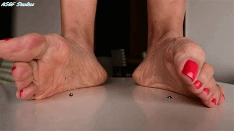 Moody Milf Friend Domi Classic Crush POV MOV Amateur Soles Giantess And Footjobs Clips4sale