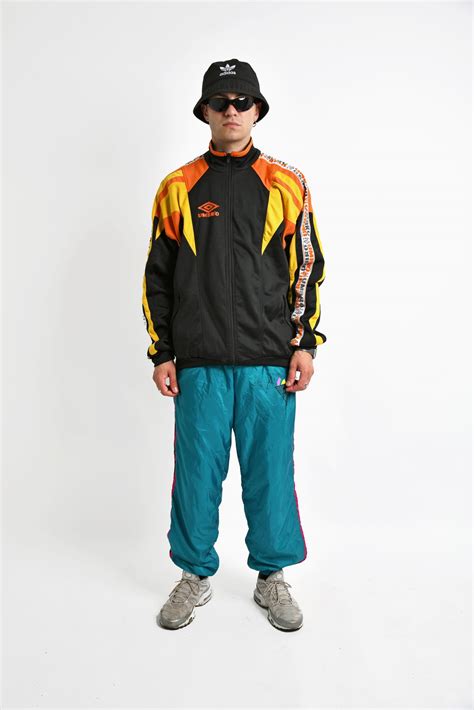 Vintage Umbro black jacket | Vintage clothes online store for men