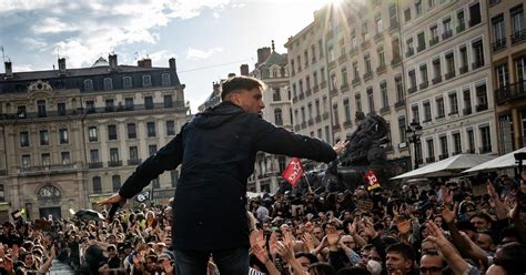 Législatives 2024 La France Insoumise en rang serré derrière Raphaël