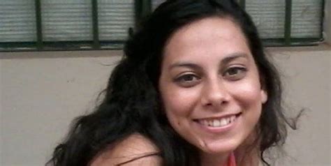 Aparecen en la web fotos hot de la profesora que se filmó teniendo sexo con un alumno