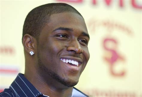 Reggie Bush Files Lawsuit To Get His Heisman Trophy Back Mens Journal