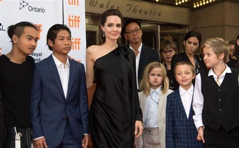 Brad Pitts Relationship With Sons On The Rocks Angelina Jolie Told