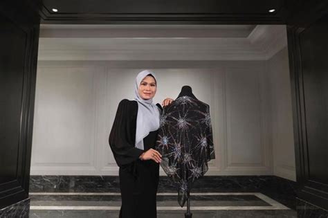 At Rm100000 Malaysian Hijab Brand Unveils Most Expensive Tudung In