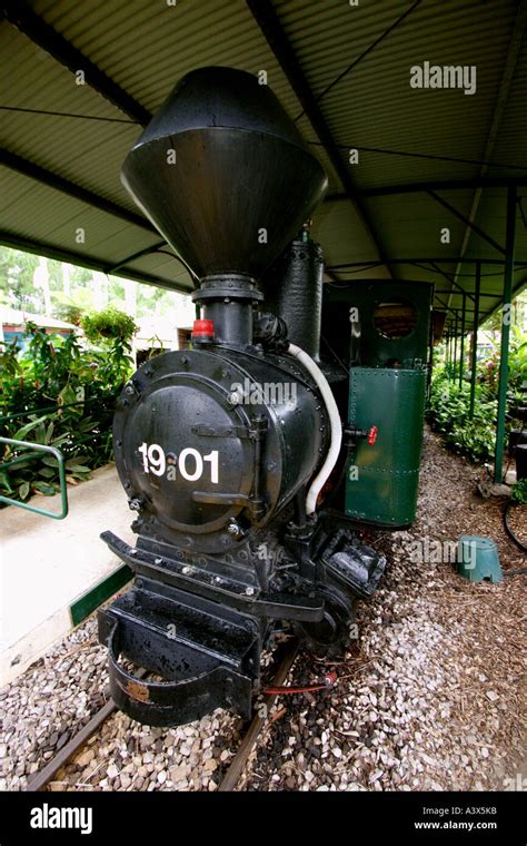 old steam train amusement ride Stock Photo - Alamy