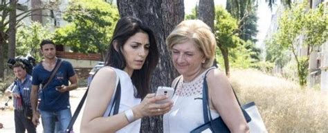 Caso Muraro M S Arroccati Un Post Sul Blog Di Grillo Mette Il Sigillo