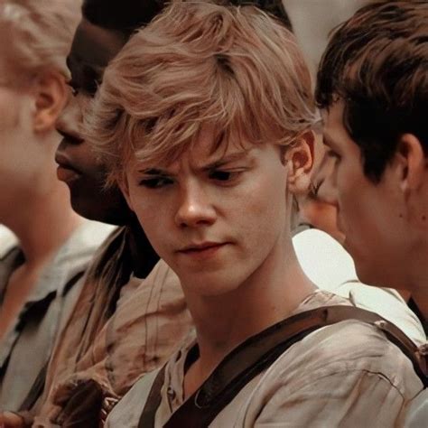 Newt Maze Runner La Pel Cula Del Corredor Del Laberinto Personajes