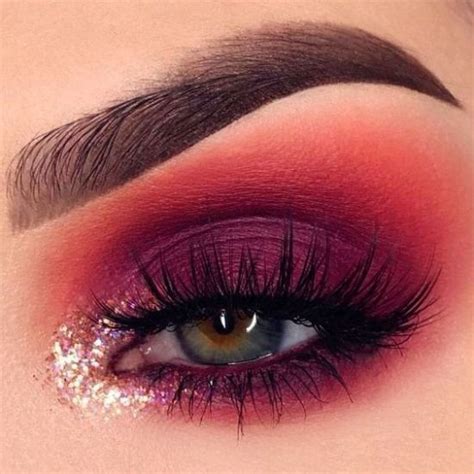 Iconic Makeup Looks To Copy For Valentines Day This Year Society19