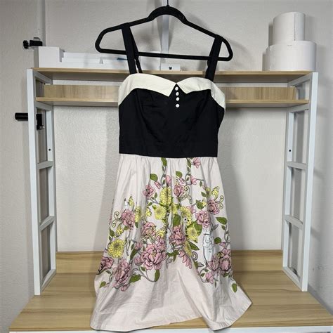 Hot Topic Her Universe Disney Sleeping Beauty Floral Gem