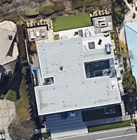 See Inside Klay Thompson's House - Urban Splatter