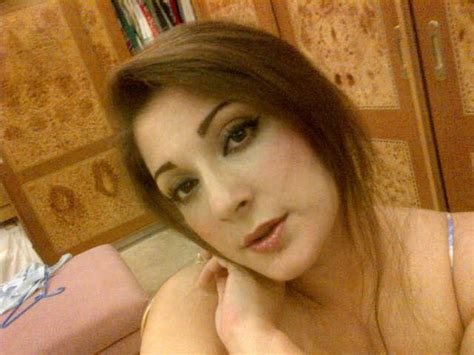 Maryam Nawaz S Personal Picture Gets Leaked Out On Social Media