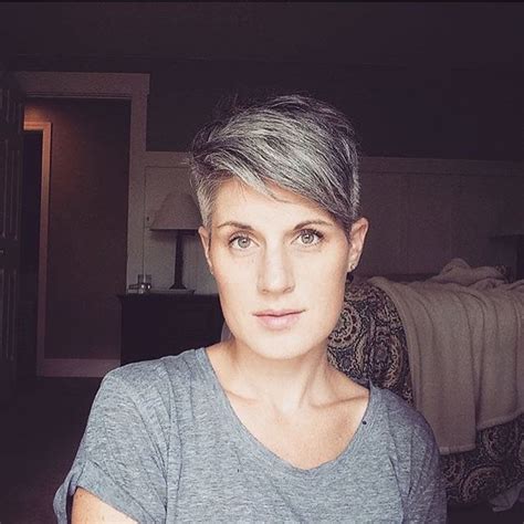 10 Photos That Show How Beautiful Gray Hair Really Is Huffpost Beautiful Gray Hair Going