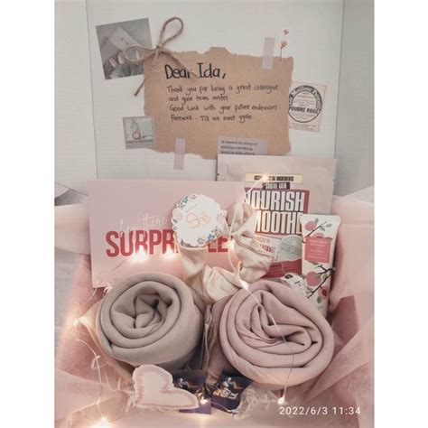 GIFTBOX TUDUNG BAWAL SHAWL HADIAH BIRTHDAY SURPRISE BOX Shopee Malaysia