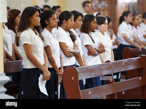 Girls school uniform hi-res stock photography and images - Alamy