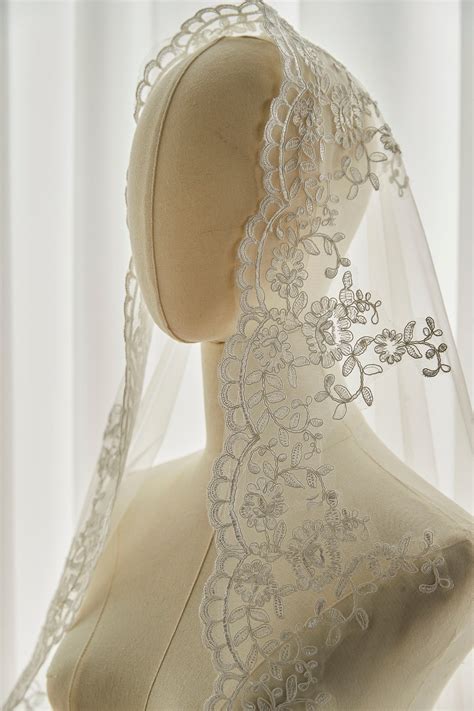 Lace Edge Bridal Veil Mantilla Lace Wedding Veil Lace Veil Crochet