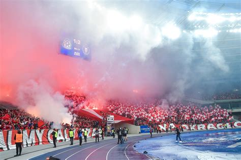 Mecz Ruch Chorzów Widzew Łódź wśród najlepszych frekwencji minionego