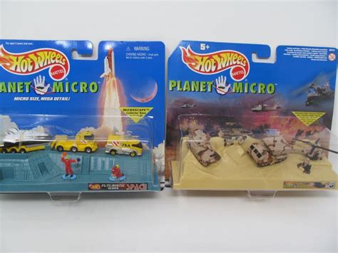 Hot Wheels Planet Micro Sets Hot Wheels Planet Micro 10 Piece Set Vehicle Transport Series 1