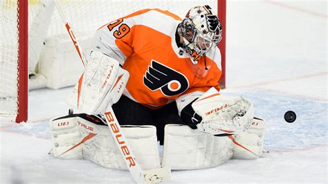 Flyers Goalie Carter Hart Agree To Three Year Contract Extension