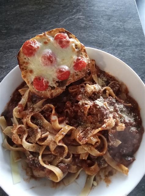 Beef Ragu Fettuccine Recipe Image By Jan Alderton Pinch Of Nom