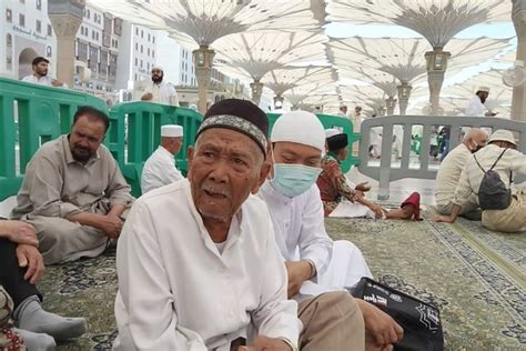 Cerita Jemaah Calon Haji Tertua Asal Majalengka Yang Alami Demensia