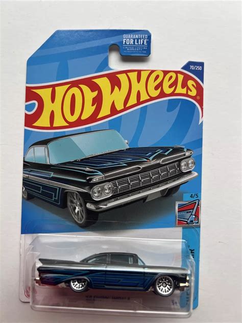 Hot Wheels The Snowman RLC Exclusive Holiday 64 Impala
