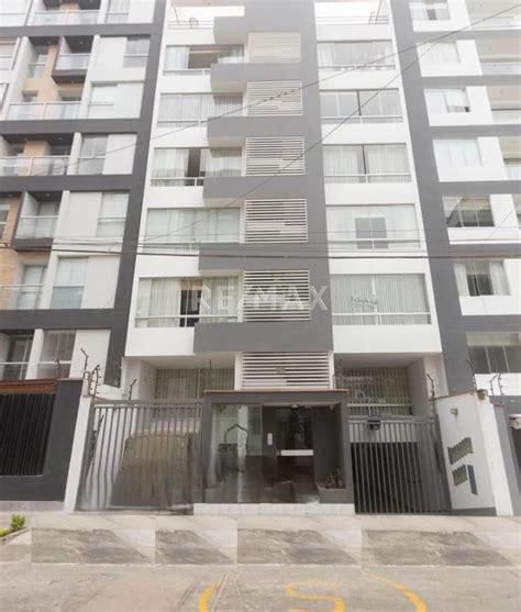 Venta De Departamento En Surquillo Lima Dormitorios Y