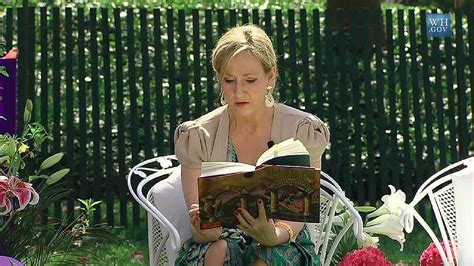 J K Rowling Publica Cuento Infantil Y Gratis