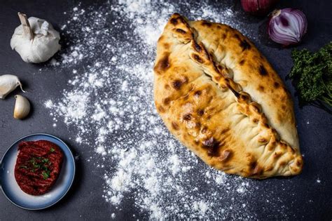 Как приготовить пиццу: пошаговый рецепт для приготовления в домашних ...