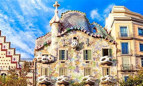 The Life and Architecture of Gaudí in Barcelona