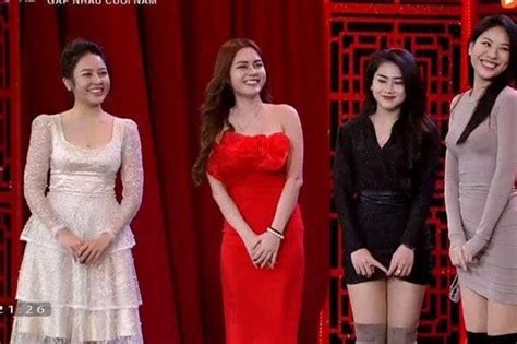 2 nàng hot girl gây bão trong Táo Quân 2019 Người phát triển sự nghiệp kẻ mất tất cả vì tình