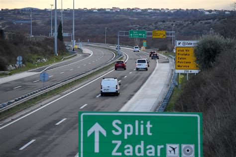 Zadarski Ena I Mladi Ozlije Eni U Prometnoj Nesre I Na Autocesti A