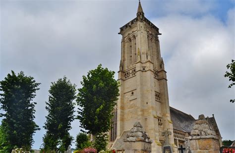 Photo à Saint Jean du Doigt 29630 église Saint Jean du Doigt