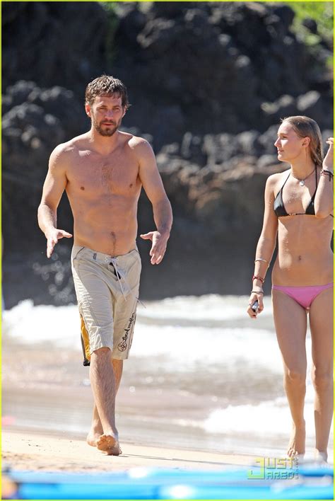 Paul Walker Is Shirtless Photo 1665821 Paul Walker Shirtless Photos Just Jared Celebrity