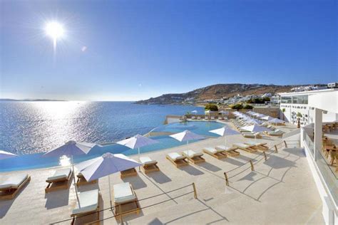 [Reviews] The 17 BEST Mykonos Beach Hotels (+ Resorts & Villas)