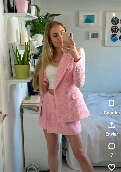 Pin By Barby S Godoy On Outfit Blazer Color Mean Girls Outfits