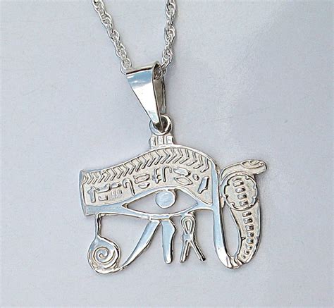 Dije Ojo De Horus Amuleto Magico En Plata Fina Ley 925 320 00 En