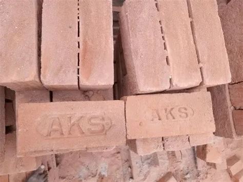 Clay Aks Chamber Bricks 9 In X 4 In X 3 In Packaging Type Loading At