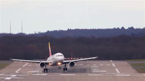 Storm Crosswind Landings At D Sseldorf Airbus A A Boeing