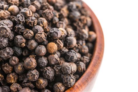 Piperine Properties Effects And Where It Is Foodnerdy Recipes