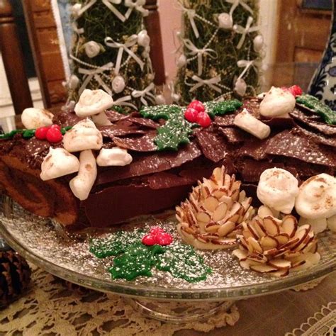 I Made A Yule Log Cake For Christmas Eve Complete With Meringue