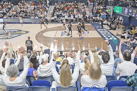 Fans bring the noise for Georgia Southern basketball at Hanner ...