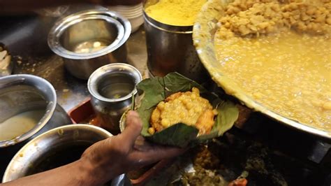 Bundelkhand Wali Aloo Tikki Log Pagal Hain Ise Khane Ko India