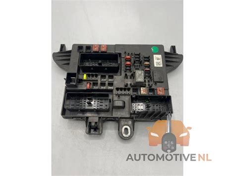 Fuse Box Opel Insignia Sports Tourer 20 Cdti 16v 160 Ecotec 1327732204 Origineel