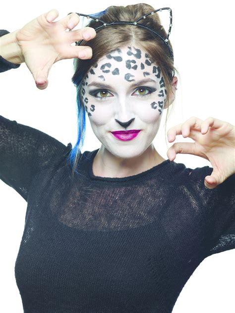 Snow Leopard Face Painting At PaintingValley Explore Collection